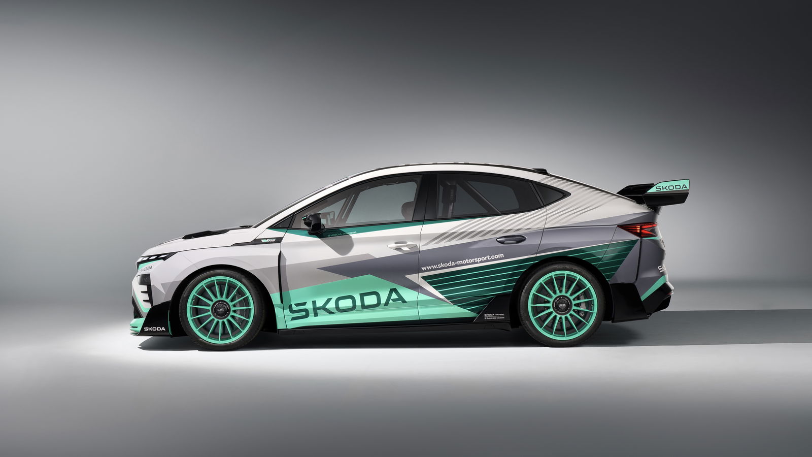 Skoda Enyaq RS Race facelift - side